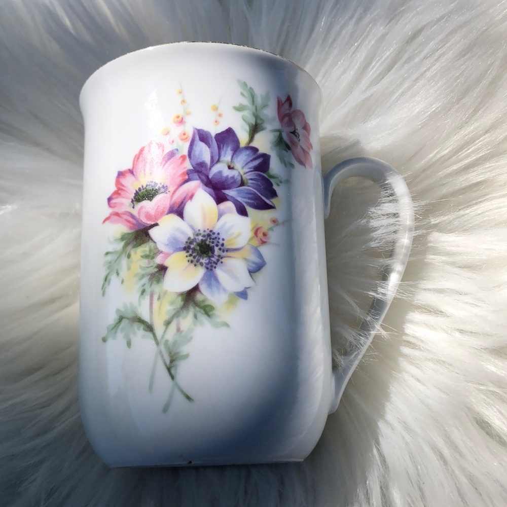 January porcelain Mug